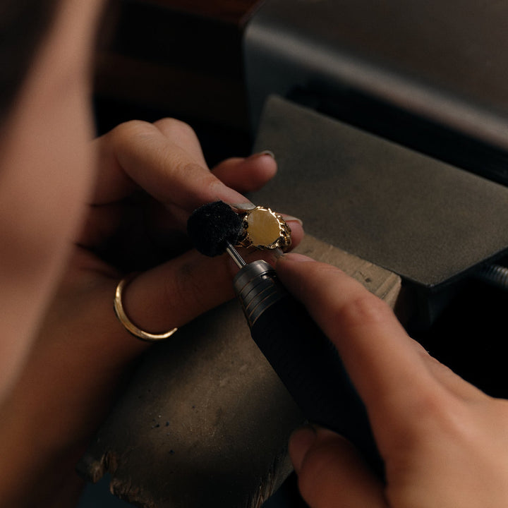 Manufacturing Jeweller & Stone Setter