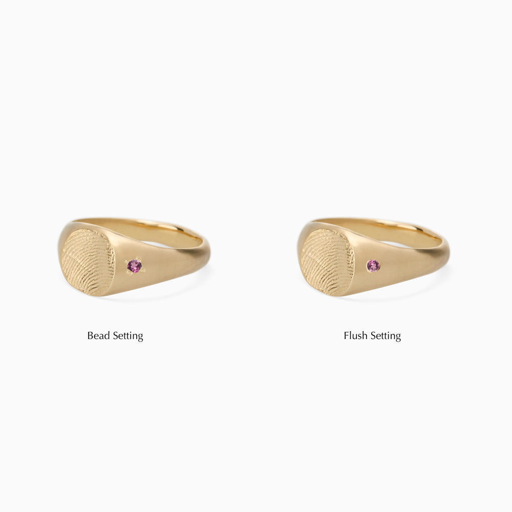 Impression™ Petite Signet Ring | Yellow Gold