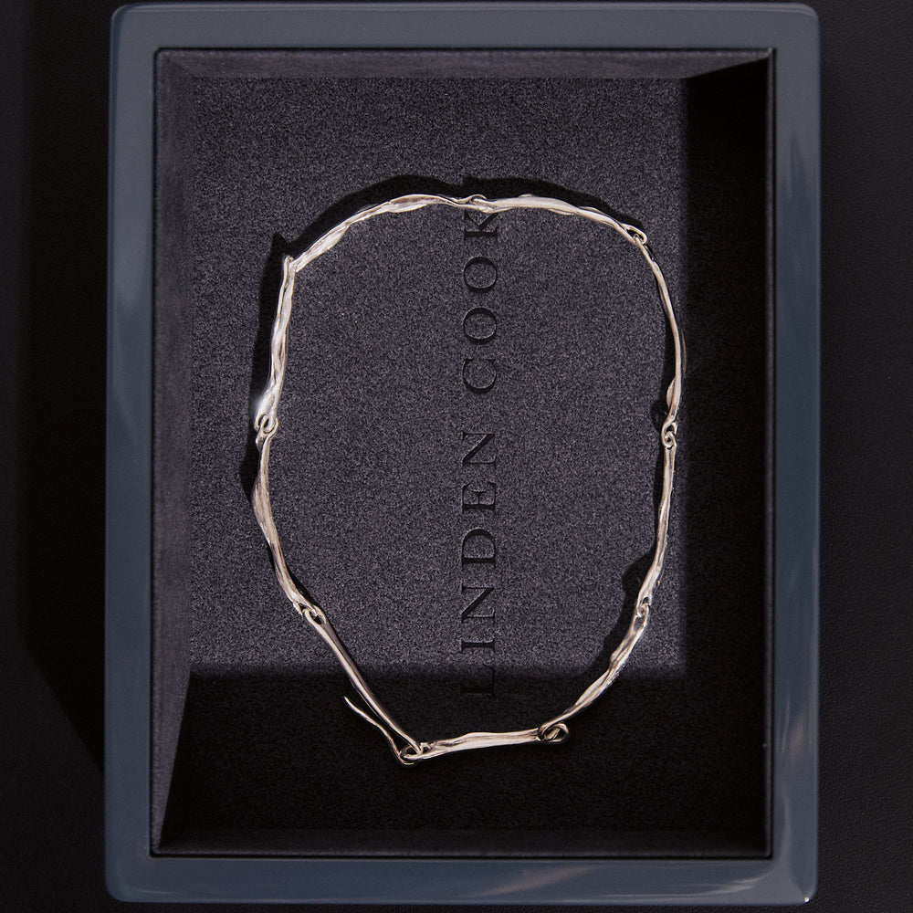 Sculpt Necklace | White Gold