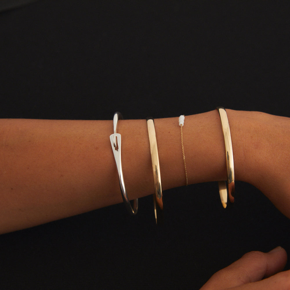 Catch Bangle | Silver