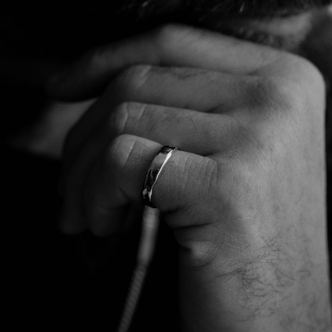 Signature Band Ring | Silver