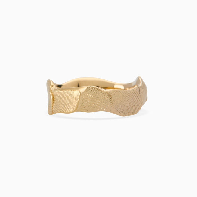 Impression™ Wave Ring | Yellow Gold