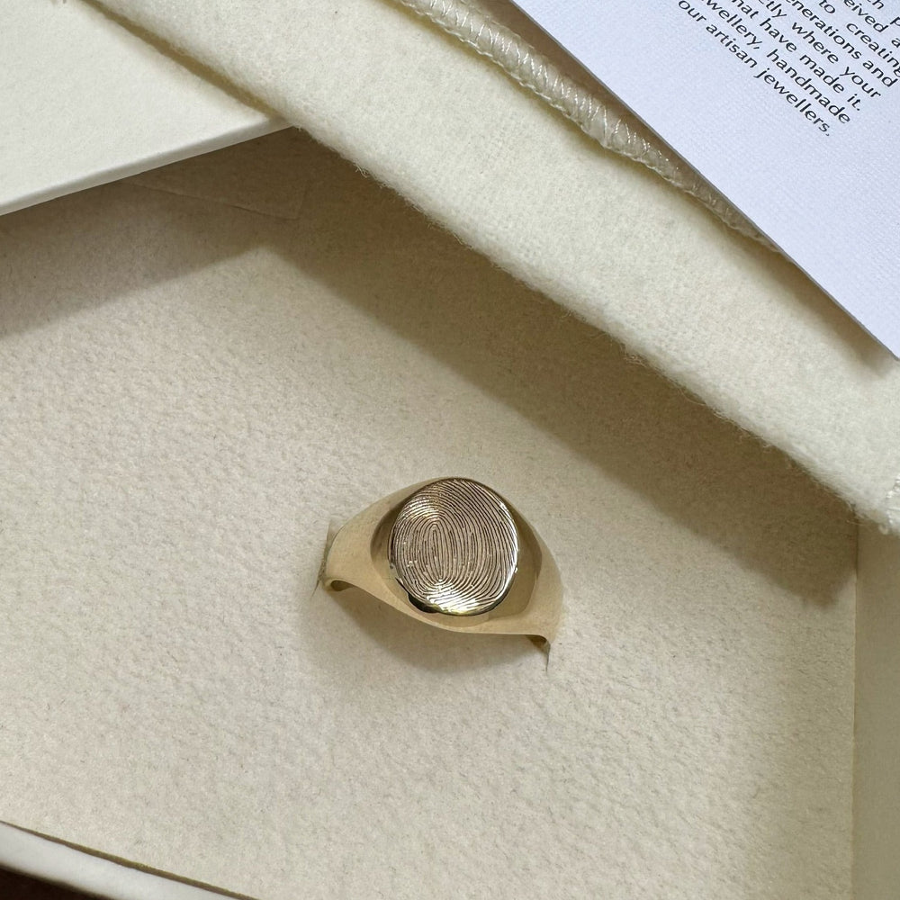 Signature Signet Ring | Yellow Gold