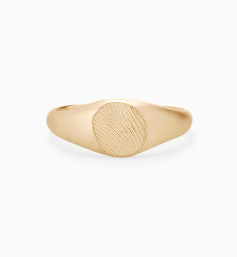 Impression™ Petite Signet Ring | Yellow Gold