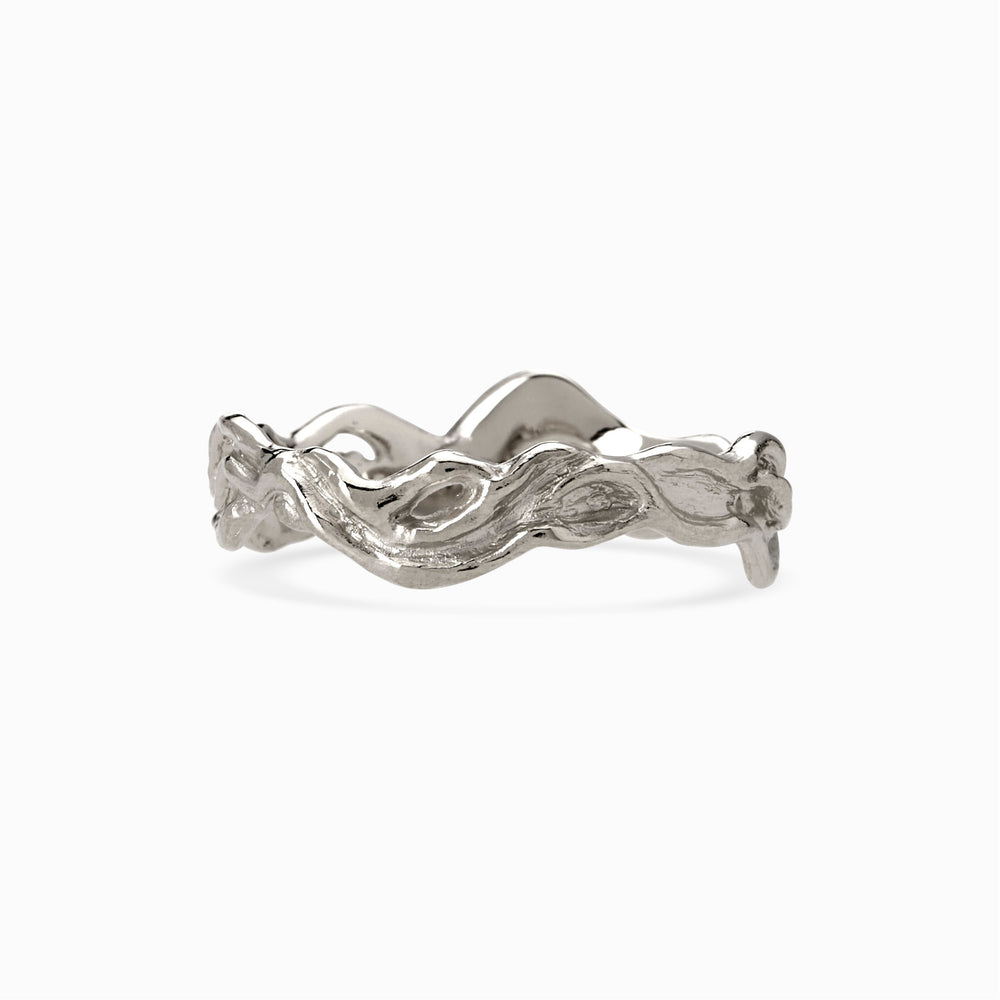 Narrow Sculpt Band Ring | White Gold