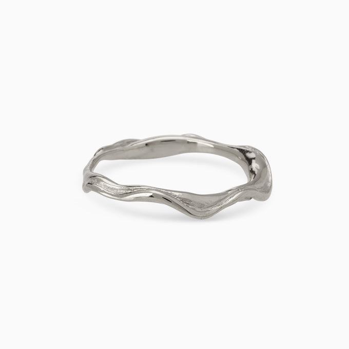 Delicate Sculpt Ring | White Gold
