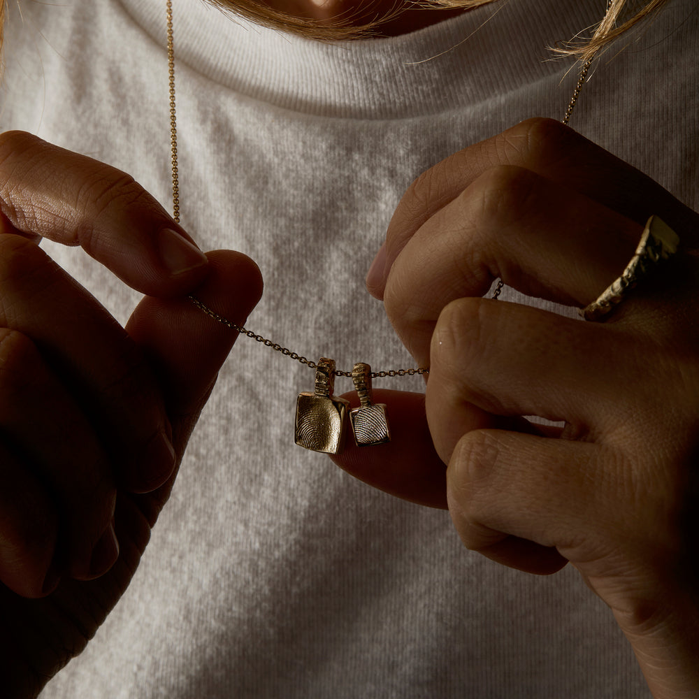 Impression™ Slate Pendant | Yellow Gold
