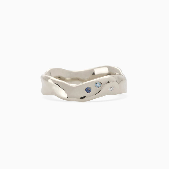 Custom Wave Ring (Stone & Engraving) | Silver