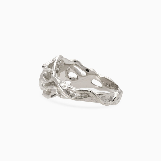Ivy Oval Stone Signet Ring | White Gold
