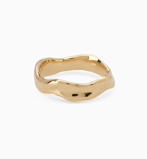 Custom Wave Ring (Stone & Engraving) | Yellow Gold