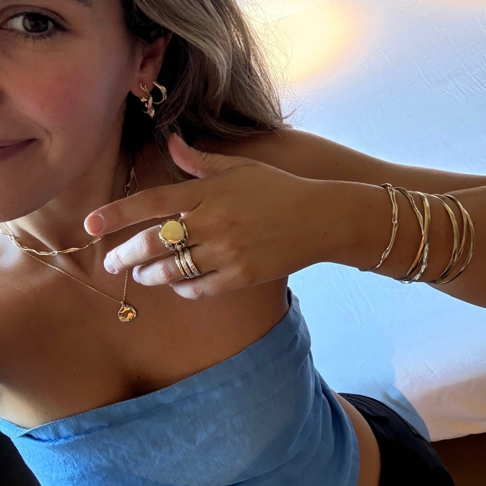 Mini Custom Wave Pendant (Stone & Engraving) | Yellow Gold