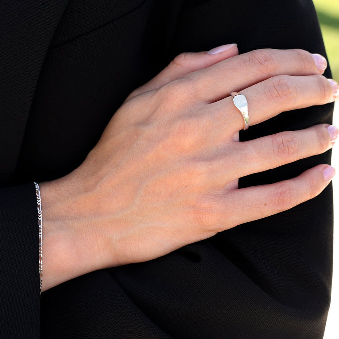 Impression™ Petite Square Signet Ring | Silver