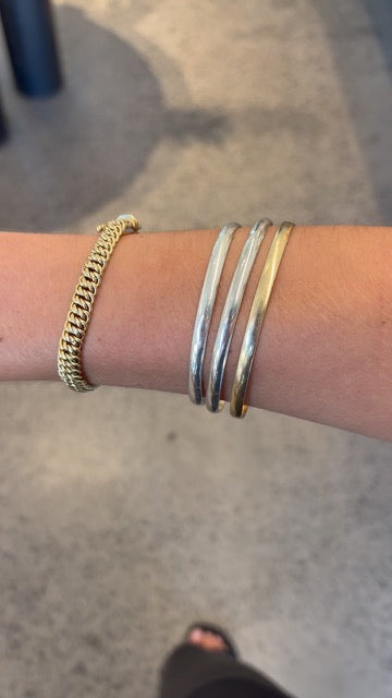 Classic Bangle | Silver