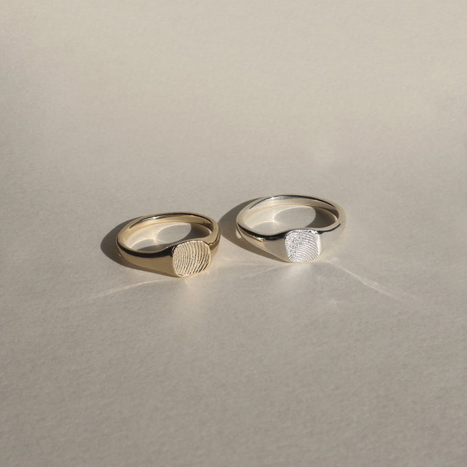 Impression™ Petite Square Signet Ring | White Gold