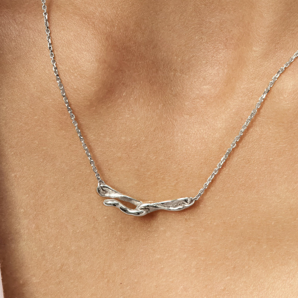 Sculpt Bar Necklace | Silver