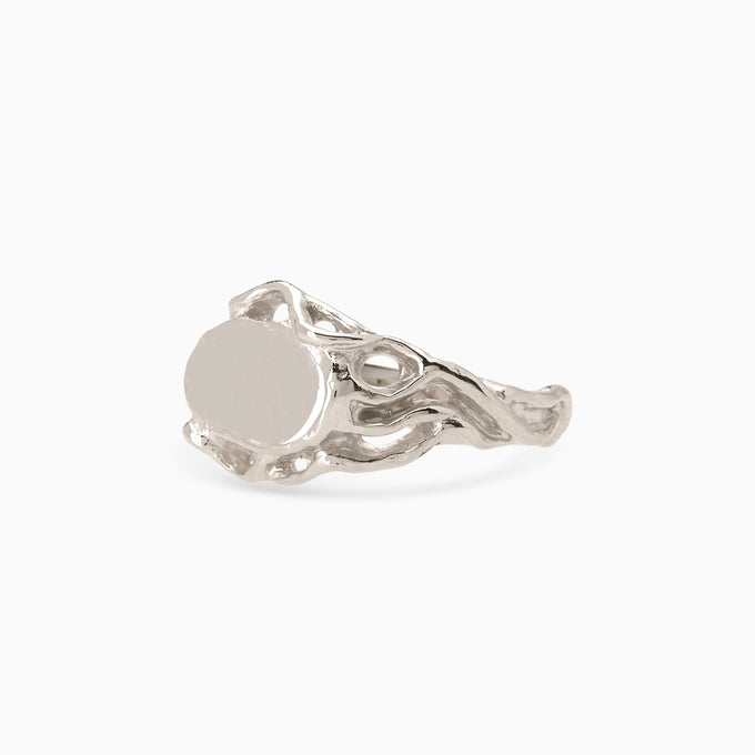 Ivy Oval Stone Signet Ring | Silver
