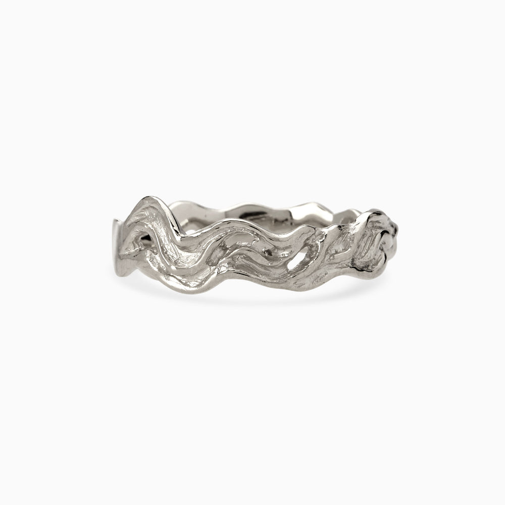 Narrow Sculpt Band Ring | White Gold