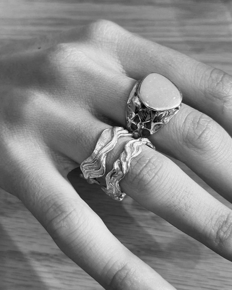 Sculpt Stone Band Ring | White Gold