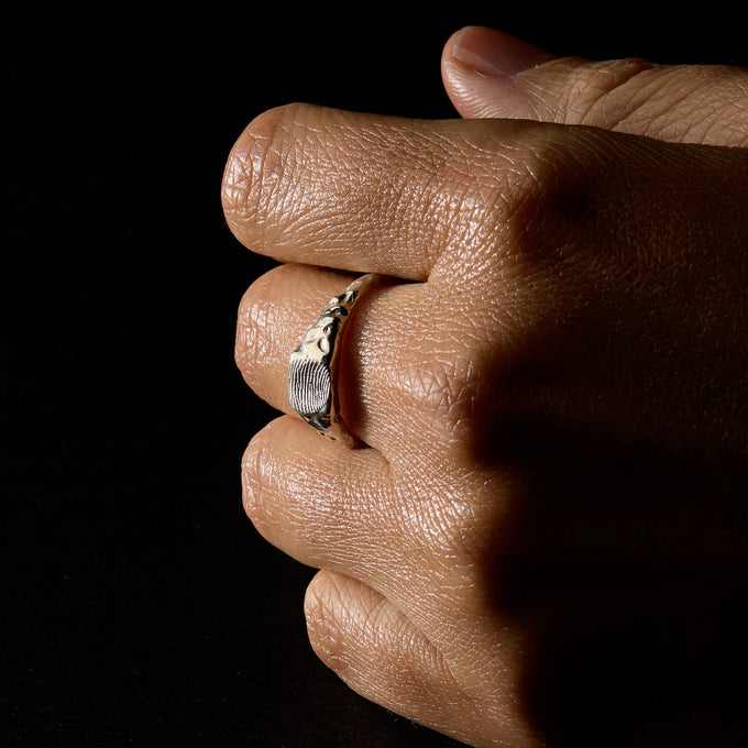 Impression™ Slate Signet Ring | White Gold
