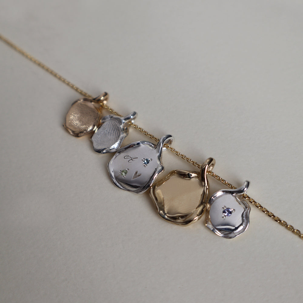Mini Custom Wave Pendant (Stone & Engraving) | Yellow Gold