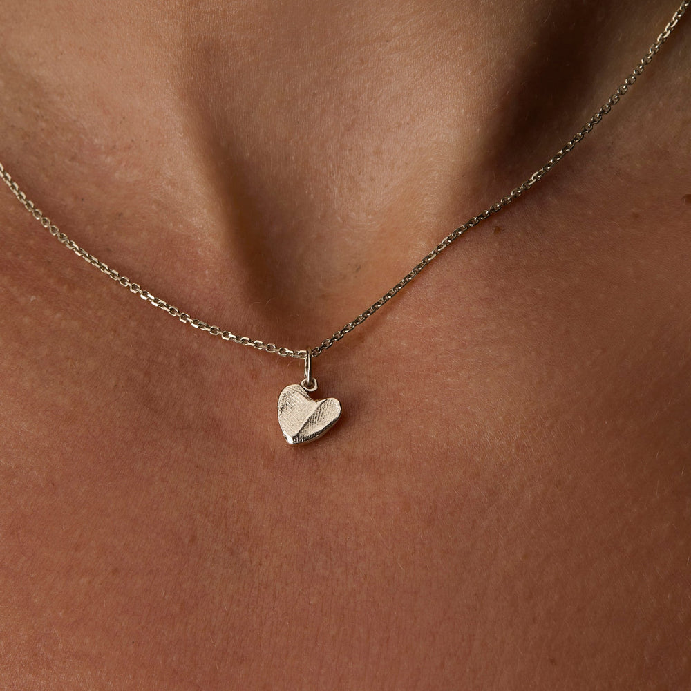 Impression™ Heart Pendant | White Gold