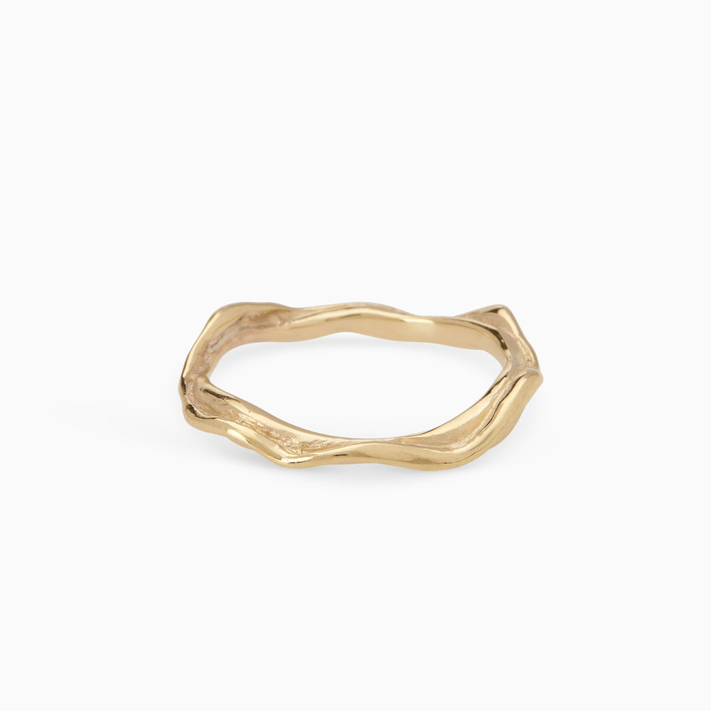Delicate Sculpt Ring | Yellow Gold