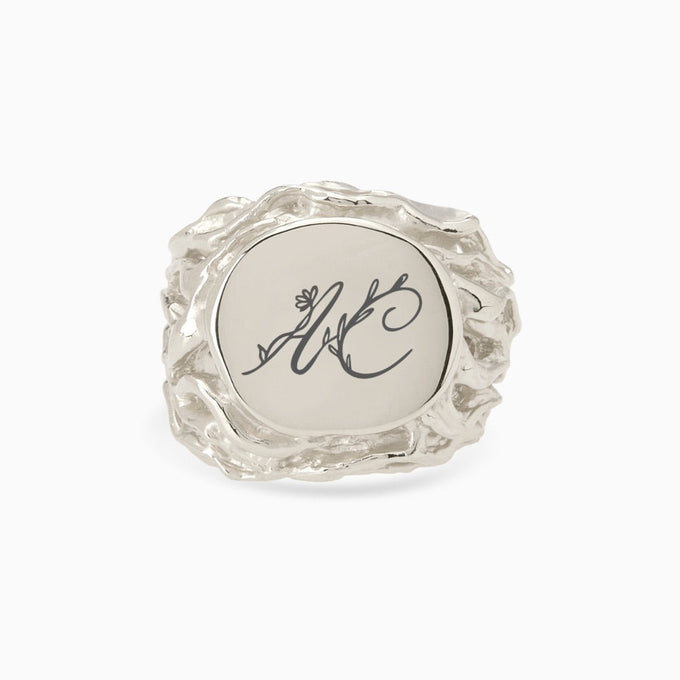 Engraved Ivy Signet Ring | Silver