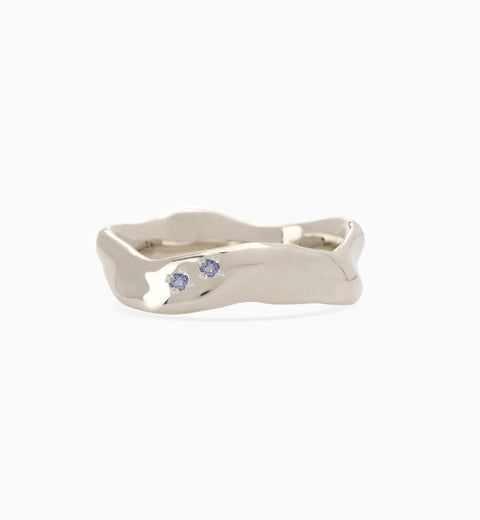 Custom Wave Ring (Stone & Engraving) | Silver