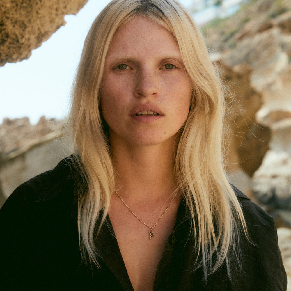 Birthstone Bluebird Pendant | Yellow Gold