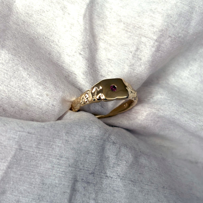 Slate Stone Signet Ring | Yellow Gold