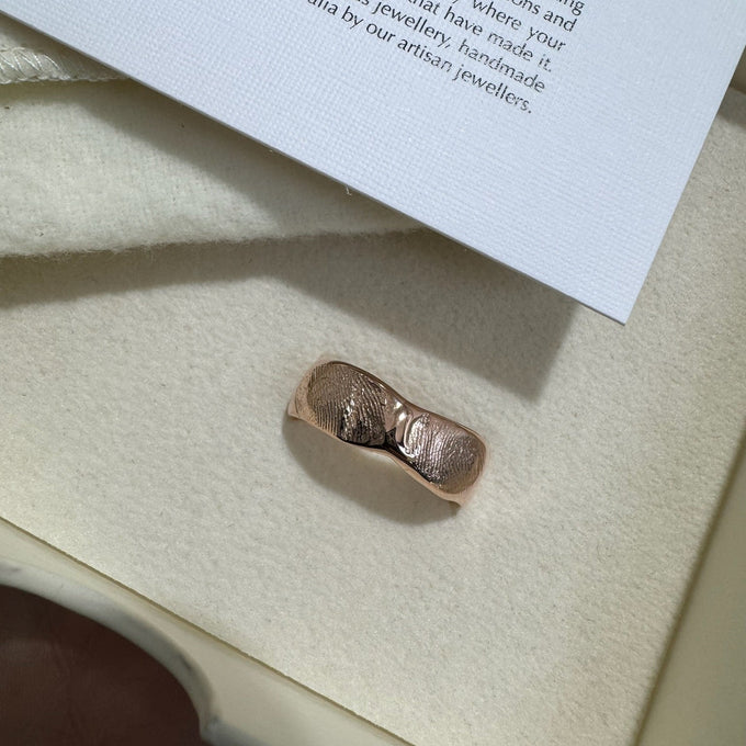 Impression™ Band Ring | Rose Gold