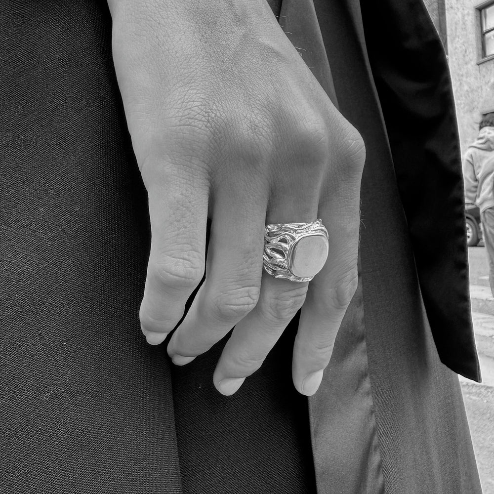 Ivy Signet Ring | Rose Gold