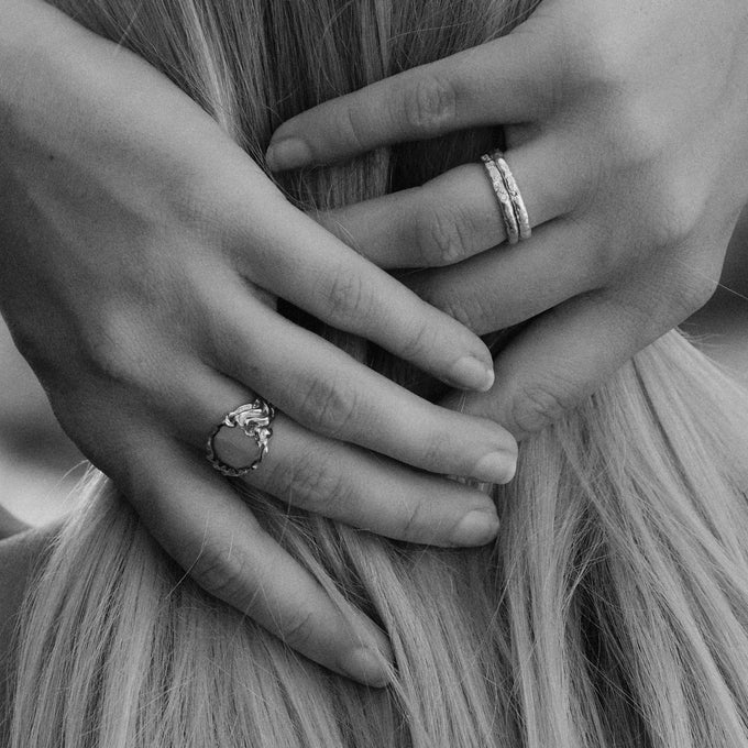 Sculpt Signet Ring | Silver