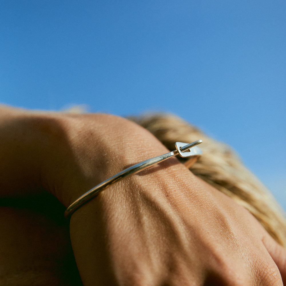 Catch Bangle | Silver