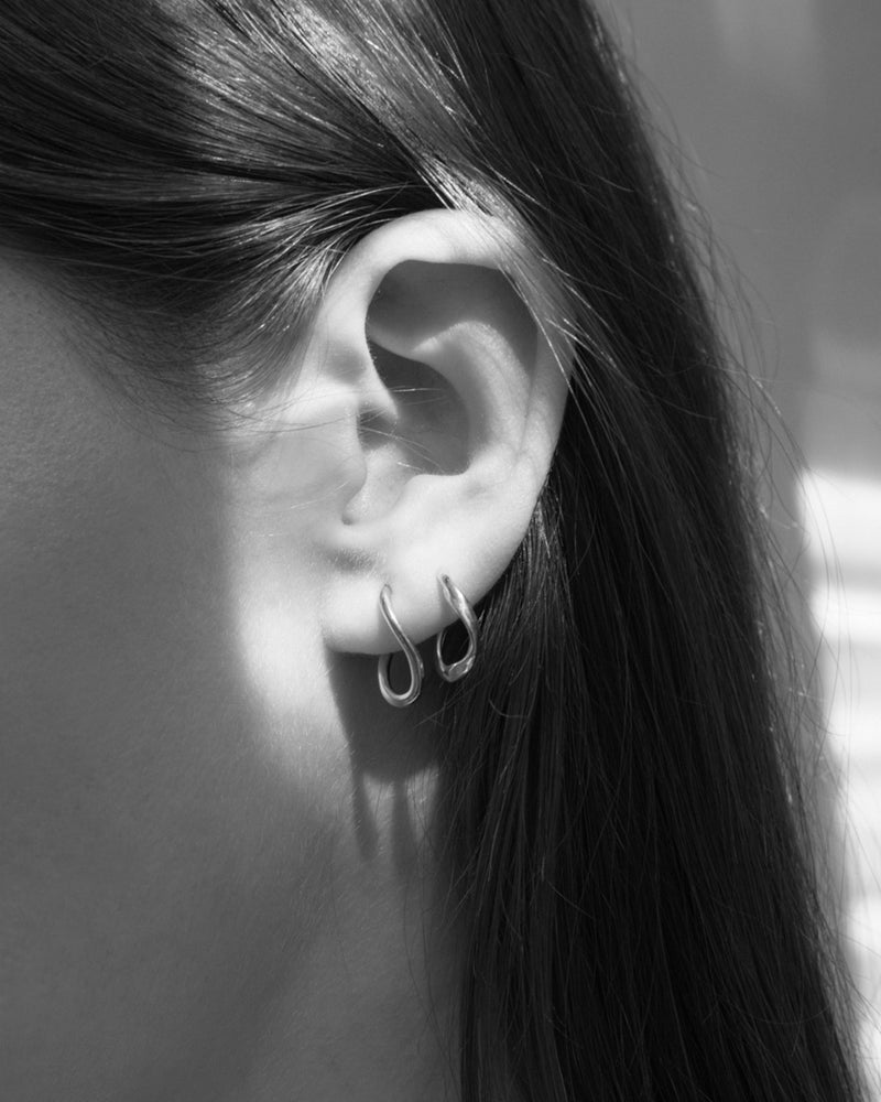 Wave Link Earrings | Silver