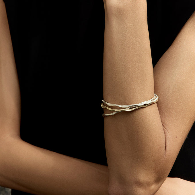 Sculpt Bangle | Yellow Gold