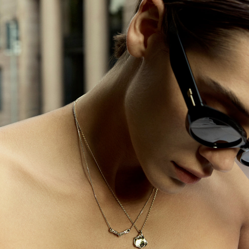 Sculpt Bar Necklace | Yellow Gold