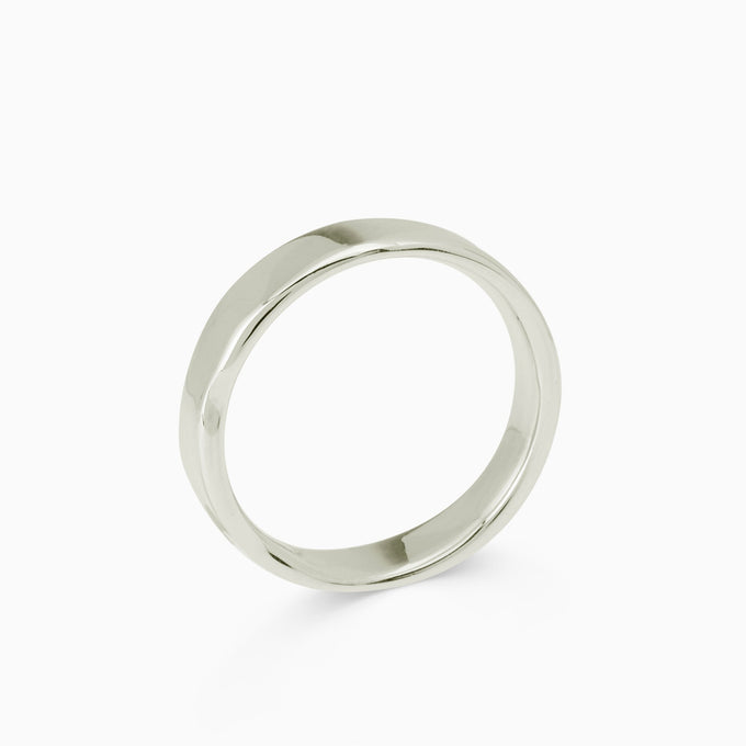 Signature Band Ring | White Gold