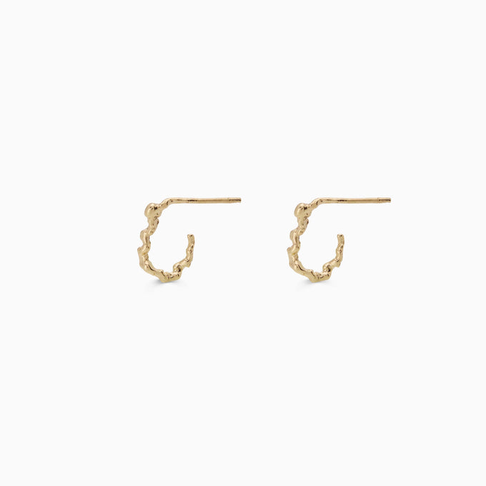 Sculpt Huggies | Yellow Gold