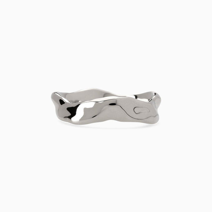 Custom Wave Ring (Stone & Engraving) | White Gold