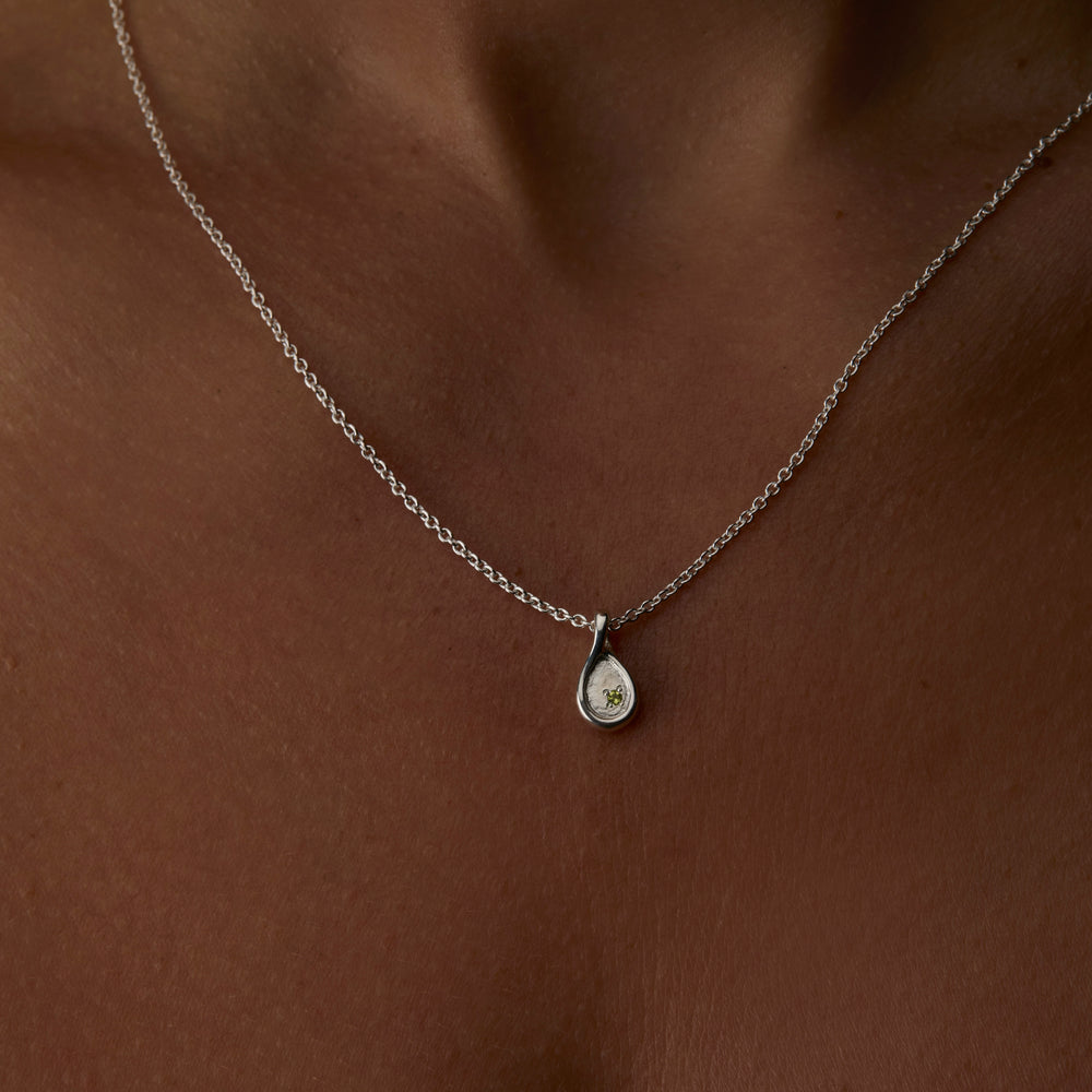 Custom Forma Pendant (Stones & Engraving) | Silver