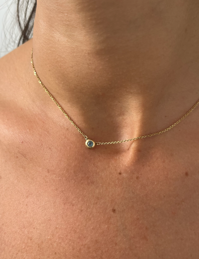 Pebble Stone Necklace | Yellow Gold