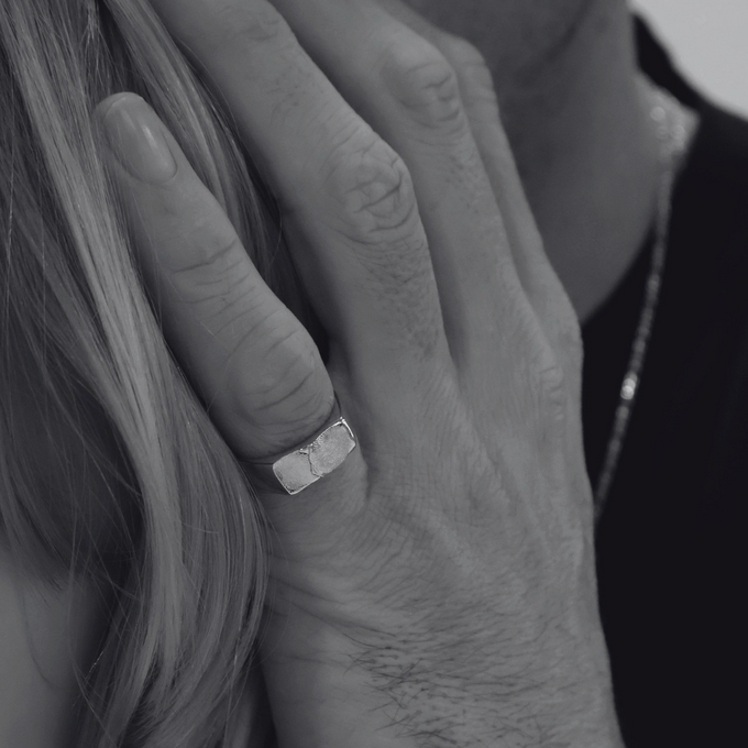Impression™ Rectangle Signet Ring | Silver