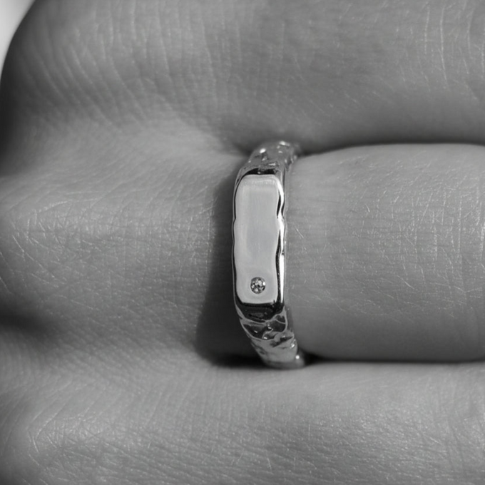 Custom Mason Ring (Stones & Engraving) | Rose Gold