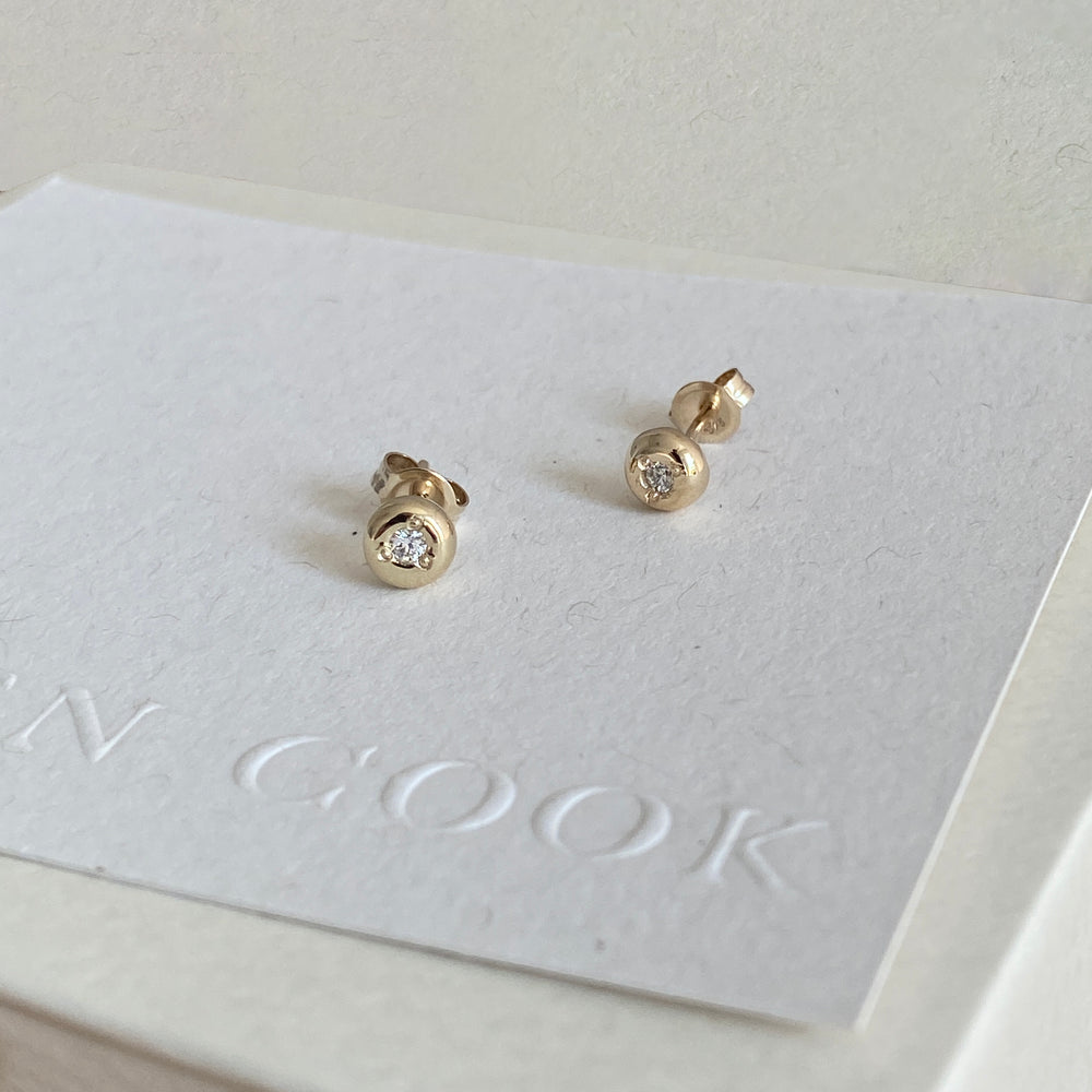 Birthstone Shadow Studs | Gold