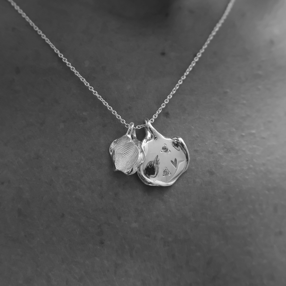 Mini Custom Wave Pendant (Stone & Engraving) | Rose Gold