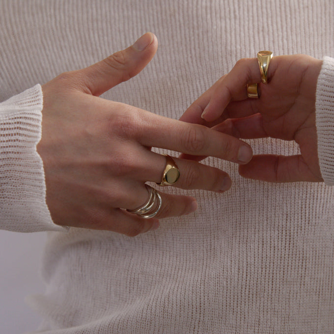 Signature Signet Ring | Yellow Gold