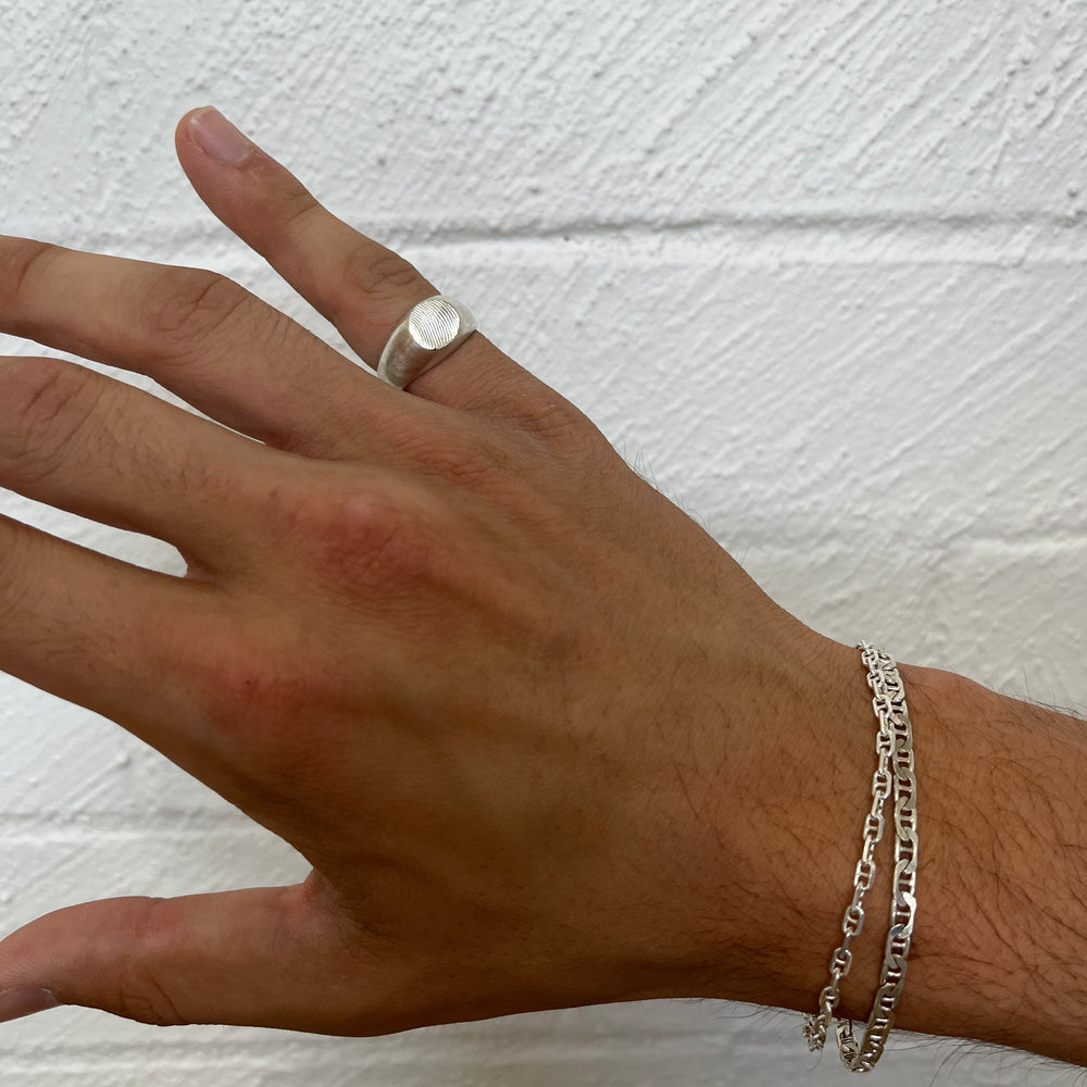 Impression™ Signet Ring | White Gold