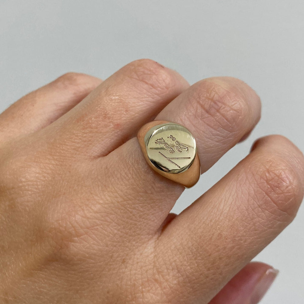 Signature Signet Ring | Yellow Gold