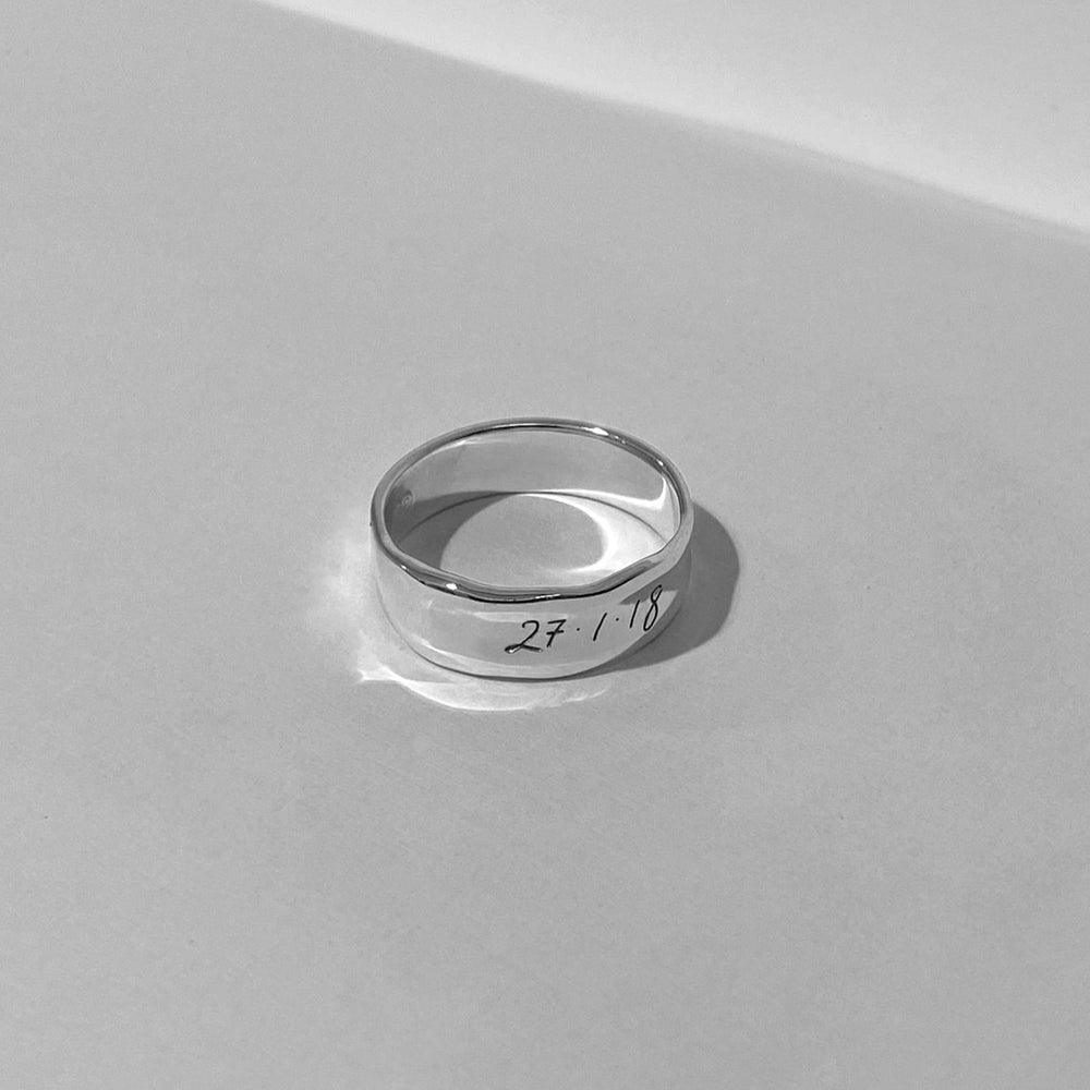 Signature Band Ring | Silver